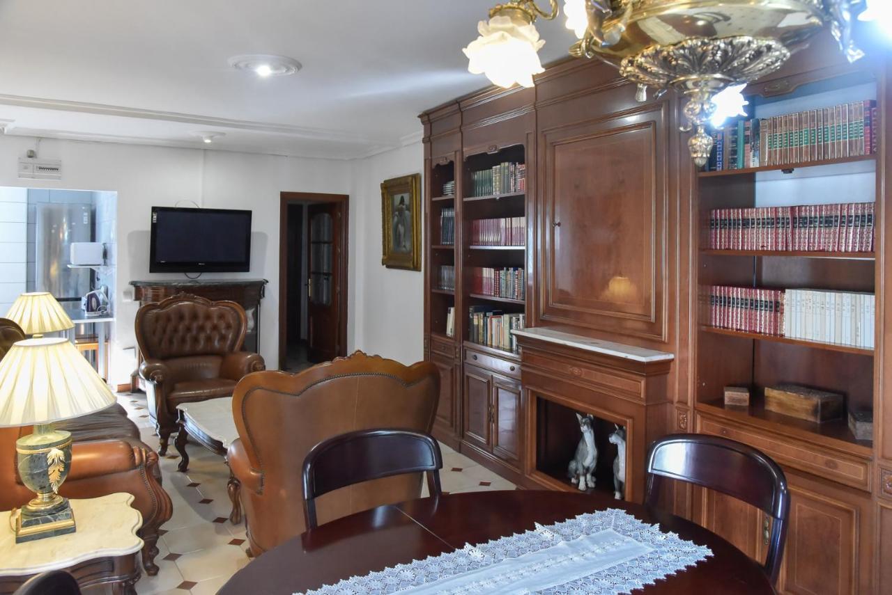 Room Martinez Sevilla Exterior foto